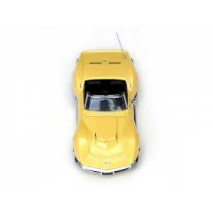 1/43 Chevrolet Corvette Stingray 427 convertible 1968 safari yellow желтый