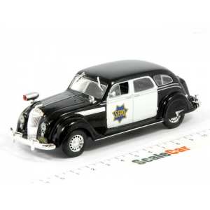 1/43 Chrysler Airflow Полиция Сан-Франциско (с журналом)