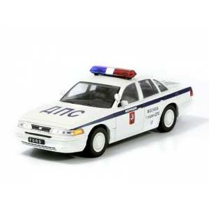 1/43 Ford Crown Victoria ДПС ГАИ (с журналом)