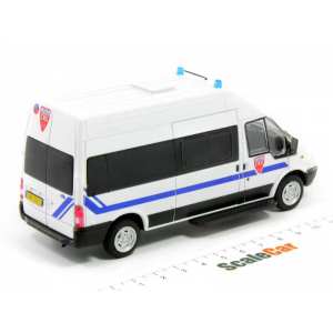 1/43 Ford Transit Полиция Франции (с журналом)