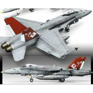 1/32 Палубный истребитель ВМС США F/A-18A Red devils