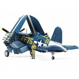 1/32 Vought F4U-1D Corsair с набором фототравления, и подставкой