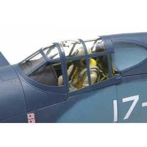 1/32 Самолет Corsair F4U1 Birdcage с набором фототравления, и подставкой