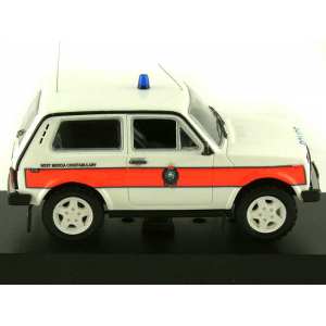 1/43 ВАЗ 2121 Lada Niva Hussar 1.7i 1996 West Mercia Constabulary Полиция Великобритании