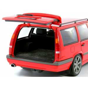 1/18 Volvo 850 T-5R STATION WAGON (RED)