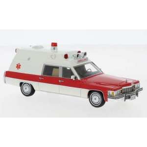 1/43 Cadillac Superior Ambulance (скорая медицинская помощь) 1977 белый с красным