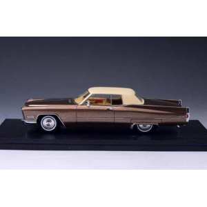 1/43 Cadillac Coupe DeVille 1968 Chestnut Brown Poly (коричневый)