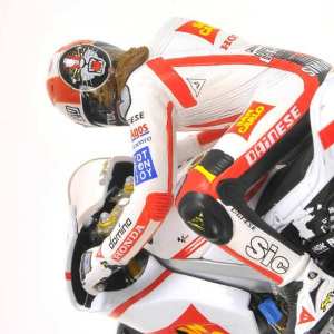 1/12 Фигурка MARCO SIMONCELLI - MOTOGP 2011 - HANGING OFF