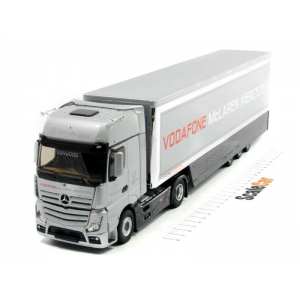 1/43 MERCEDES-BENZ ACTROS MP4 с полуприцепом F1 VODAFONE MсLAREN MERCEDES 2014