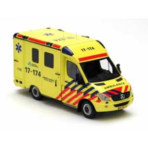 1/43 Mercedes-Benz Sprinter Ambulance Rijnmond 2008