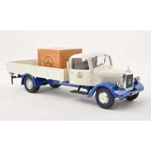 1/43 MERCEDES-BENZ L3000 грузовик с ящиком MB 1938 белый/синий