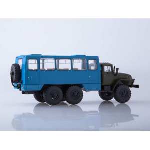 1/43 Вахтовый автобус НЕФАЗ-42112 (4320) хаки с синим