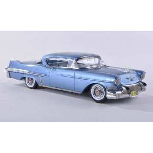 1/43 CADILLAC serie 62 hard top Coupe 1957 Blue metallic
