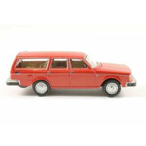 1/76 Volvo 245 DL Estate 1976 красный