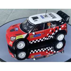 1/32 Автомобиль MINI Countryman WRC с кисточкой и красками