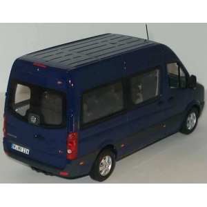 1/43 Volkswagen Crafter микроавтобус с высокой крышей синий