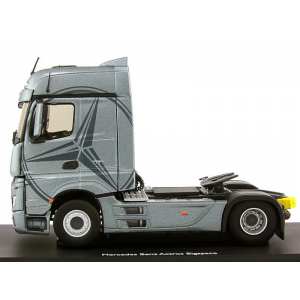 1/43 седельный тягач MERCEDES-BENZ ACTROS MP4 BIGSPACE 2012 Silver