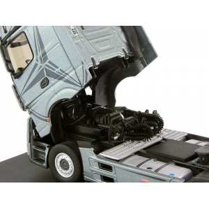 1/43 седельный тягач MERCEDES-BENZ ACTROS MP4 BIGSPACE 2012 Silver