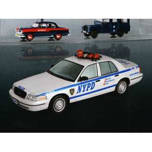 1/43 Ford Crown Victoria 1998 NYPD Полиция Нью-Йорка (с журналом)