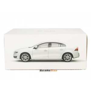 1/18 Volvo S60 2015 seashell