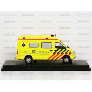 1/43 Mercedes-Benz Sprinter CDI Dutch Ambulance