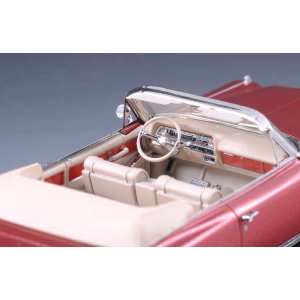 1/43 Cadillac Eldorado Convertible (открытый) 1964 красный металлик