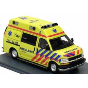 1/87 Chevrolet Express GMT 610 Ambulance скора помощь Голландии