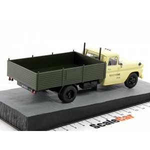 1/43 Chevrolet Apache C30 1-ton truck James Bond From Russia With Love