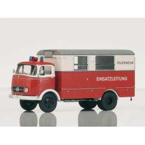 1/43 Mercedes-Benz LP911 box truck Feuerwehr