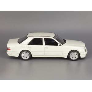 1/18 Mercedes-Benz E60 AMG (E500 W124) 1995 белый