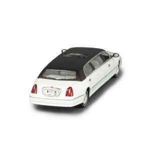 1/43 Lincoln Limousine 2000 белый с черной крышей
