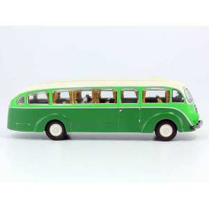1/43 Mercedes-Benz LO3500 bus, green-ivory