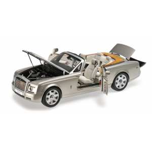 1/18 Rolls-Royce Phantom Drophead Coupe платиновый