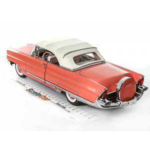 1/18 Lincoln Premiere Convertible 1956 коралловый с белым тентом