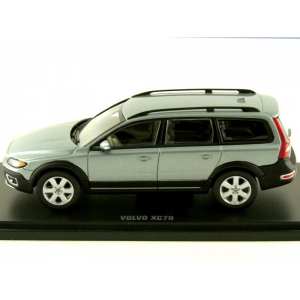 1/43 Volvo XC70 Electric Silver