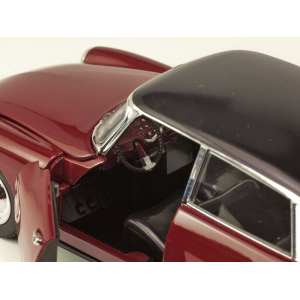 1/24 Citroen DS 19 1957 черный с красным