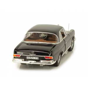 1/18 Mercedes-Benz 280SE Coupe W111 1969 черный