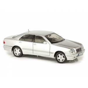 1/18 Mercedes-Benz E 320 limousine W210 рестайлинг 2001 серебристый