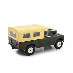 1/18 Land Rover 109 II Series Pick-up закрытый (с тентом) 1959 зеленый с бежевым