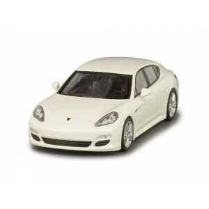 1/43 Porsche Panamera Diesel 2012 белый