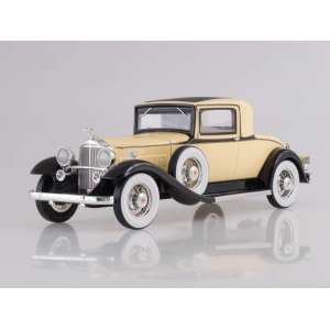 1/18 Packard 902 Standart Eight Coupe 1932 желтый с черным