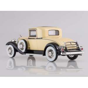 1/18 Packard 902 Standart Eight Coupe 1932 желтый с черным
