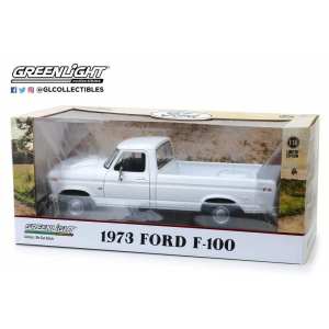 1/18 Ford F-100 пикап 1973 белый