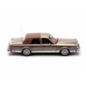 1/43 Lincoln Mark VI Sedan Beige over Grey 1979