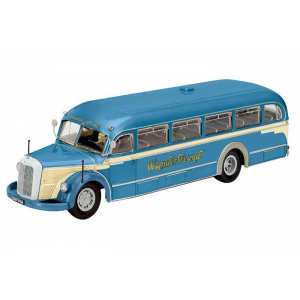 1/43 автобус Mercedes-Benz O6600 Wanderfreund с фигуркой водителя 1955 Blue/Crème