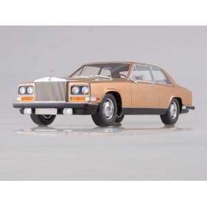 1/18 Rolls Royce Camargue 1975 золотистый