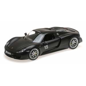 1/18 Porsche 918 Spyder 2013 с пакетом Weissach черный матовый