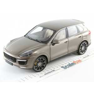 1/18 Porsche Cayenne Turbo S (958) Facelift 2015 (коричневый мет.)