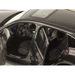 1/18 Mercedes-Benz EQC 400 4MATIC (N293) серый металлик cо светящимися габаритами и фонарями