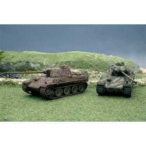 1/72 Танк Pz..Kpfw. V Panther Ausf.G-2шт